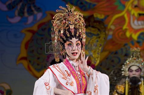Chinese Opera Princess Singing By Bartekchiny Vectors And Illustrations