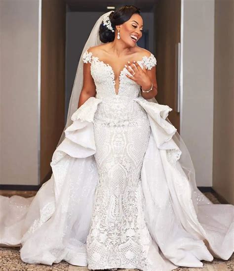 Luxury Plus Size Mermaid African Wedding Dresses With Overskirts Off