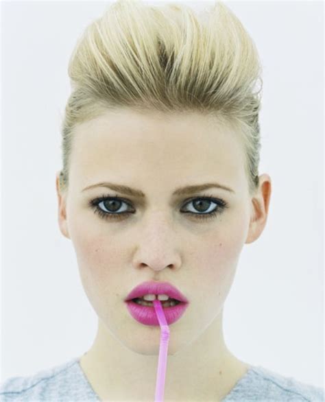 Fashion On Tumblr Pink Lipstick Beauty Lara Stone
