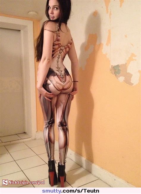 Skeleton Bodysuit Ass Eyecontact SexArt Sexy Hotpose Heels Smutty