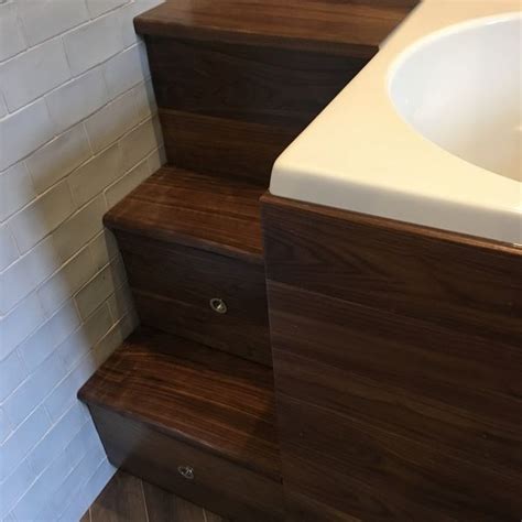 They are much deeper which lets you sit naturally upright, so the tub doesn't need to be very long. Japanese soaking tubs / compact baths- any good ...