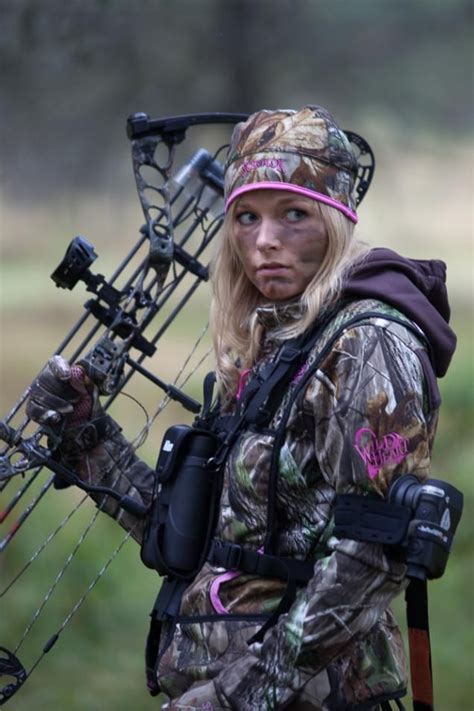 Reasons Why Bowhunters Miss Hunting Women Bow Hunting Women