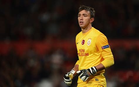 Es muy difícil que boca pueda pagar el contrato de muslera. Ten Most Expensive Goalkeepers Of All-Time, Including Man ...