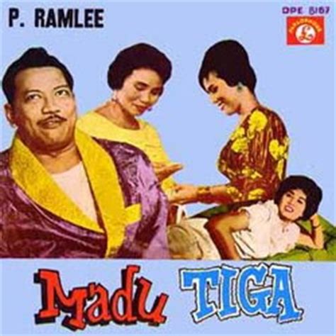 Ramlee made before his death in 1973. meja bulatku: Kelakar: Niat berkahwin ala filem 'Madu 3