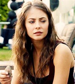 Willa Holand Roy And Thea Willa Holland Gif Thea Queen Angry Girl