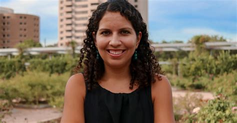 What Its Like To Be A Latina Journalist Popsugar Latina