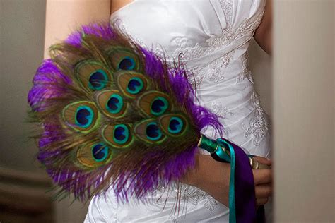 Check spelling or type a new query. 10 Non-Floral Bouquets for Winter Weddings | BridalGuide