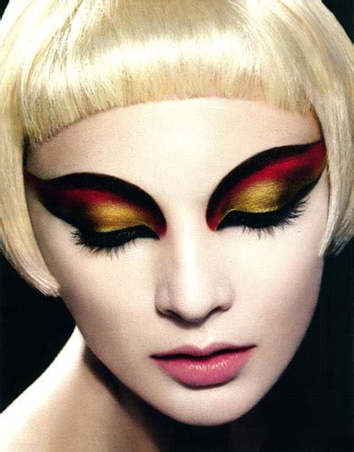 6 Drag Queen Eye Makeup Woman Fashion