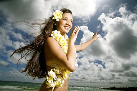 Hawaii Kauai Kealia Beautiful Hawaiian Girl Dancing Hula On Ocean Shoreline By Kicka Witte
