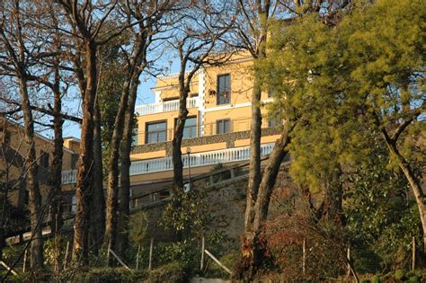 Jun 05, 2021 · rita pavone, nel corso di quella che è stata la sua intervista a verissimo, ha ricordato suo fratello cesare che, da piccolo, ha attraversato momenti molto drammatici e che alcuni anni fa è poi. Dove vive Rita Pavone a 74 anni? La casa di riposo vi farà ...