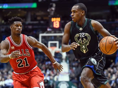 Both giannis antetokounmpo and khris middleton were amazing against nets, as they recorded 30 points, 3 assists, 17 rebounds and 38 points, 5 assist and 10 rebounds, respectively. What is Khris Middleton Salary? Age, Net Worth 2021; Who ...