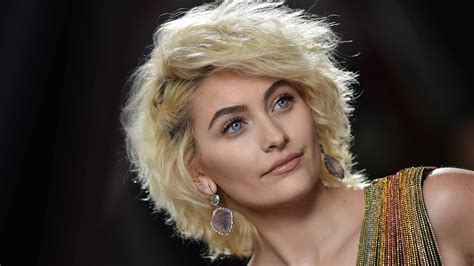 paris jackson signs on to become a model 9style