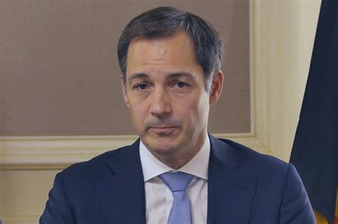 Prenez soin de vous ! Covid: Quelles sont les nouvelles mesures officielles du ...