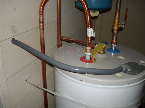 If you have a conventional gas water heater, you'll need to drain the tank once in a while. Hot And Cold Water Lines 14 Photo Gallery - Home Building ...