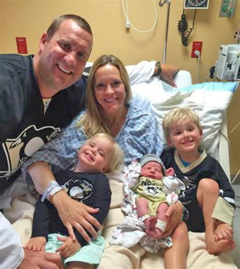 Meet ashley harlan roethlisberger, she is the hot wife of nfl player ben roethlisberger aka big ben the fantastic quarterback player with the finally, after the storm passed, ben roethlisberger met his new wife ashley harlan. Ashley Harlan wiki/bio, age, wedding, family, kids, net ...