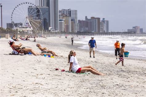 As People Flock To Beaches And Parks Sc Virus Cases Climb Abc Columbia