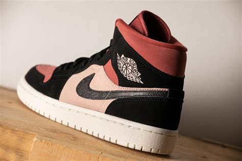 Air Jordan 1 Womens Canyon Rust Pack And Sneakerbox