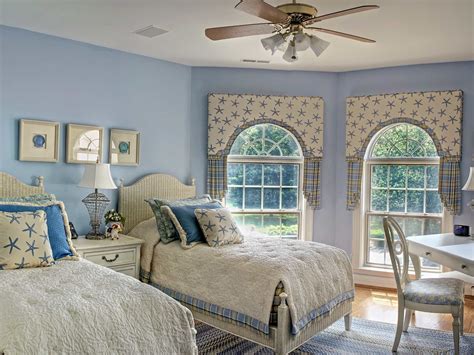 Why not consider a coastal themed bedroom? Tranquil Coastal Themed Blue Bedroom #50359 | House ...