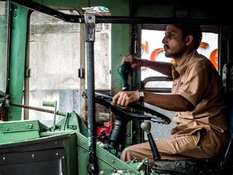 Best News Ever Meet Pratiksha Das Mumbais First Female Bus Driver Slsv A Global Media