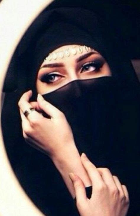 Hijab Image By Fatima Khalid On Eye Makeup Arab Beauty Niqab Fashion