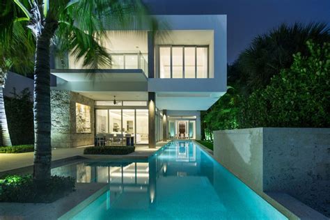 The Most Beautiful Modern Home In Florida Shoproomideas