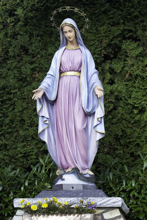 19 Of The Most Breathtakingly Beautiful Statues Of Our Lady Churchpop