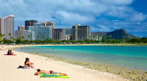 Visit Ala Moana Beach Park In Honolulu Expedia