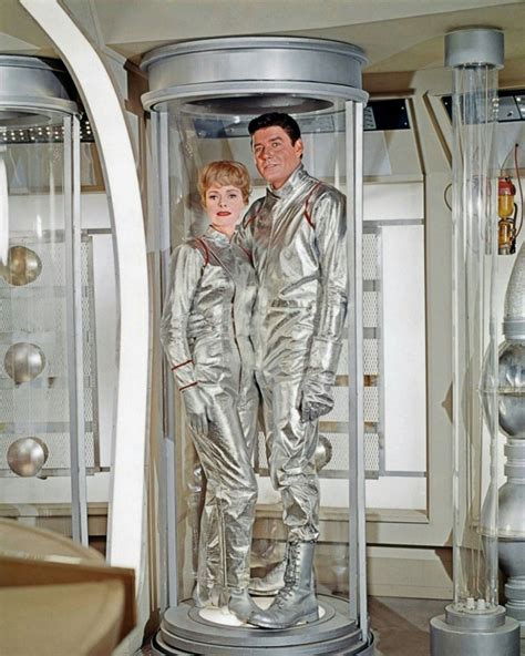 GUY WILLIAMS JUNE LOCKHART IN LOST IN SPACE 8X10 PUBLICITY PHOTO