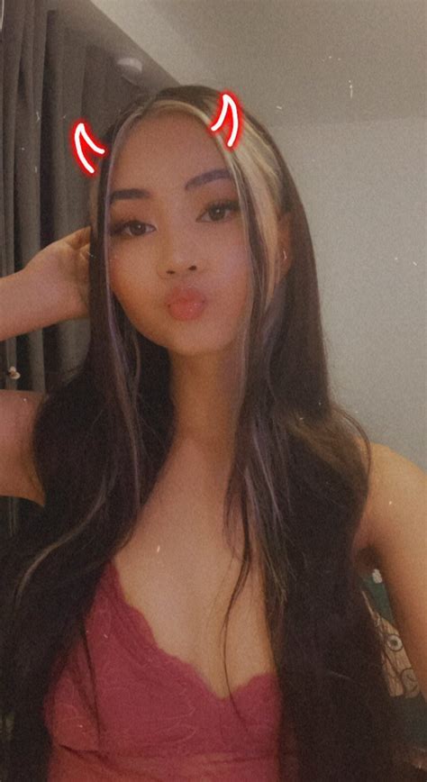 Cute Asian Girls On Twitter Rt Tifamela Watch Me Place Top 8 In Tft