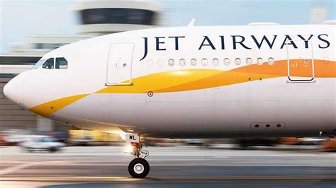 The total volume of shares traded was 0.1 m. Jet Airways Share Price Below 402 No Buying @All Big Down ...