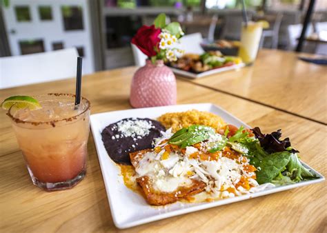 16 Of Austins Best Downtown Restaurants Excellent Eateries To Explore