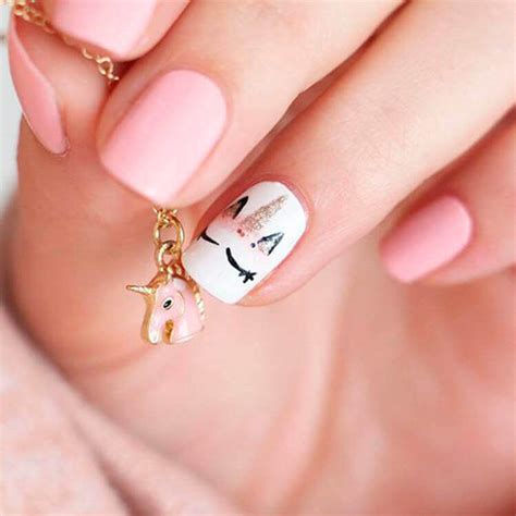 Deja que tu hombrecito muestre su personalidad con un buen repertorio de camisas y camisetas. 🤓 Uñas para Niñas - Diseños y decoraciones 【 2020