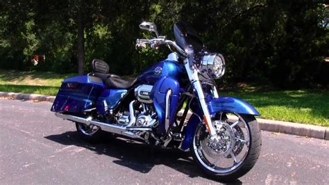 Ditto the brake rotors, axle bolt covers, fork sliders and the headlight. New 2013 Harley-Davidson FLHRSE CVO Road King Screamin ...