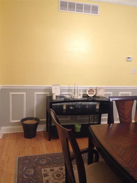 Make sure this area is staged properly for an inviting welcome. Dining room | Entryway tables, Dining room, New homes