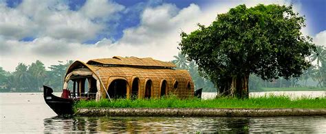 Munnar Thekkady Alleppey Tour Kerala Luxury Tour Packages Kerala Honeymoon Tour