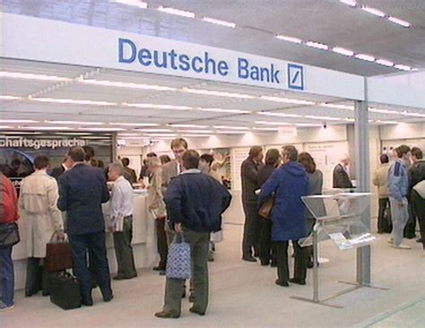 Wie unsere infografik von statista. Wie die Staatsbank der DDR zur Deutschen Bank kam | MDR.DE
