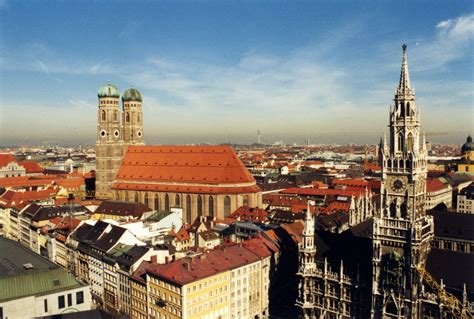 Бавария / fc bayern münchen. Germany Cities Frankfurt , Stuttgart , Dusseldorf ...