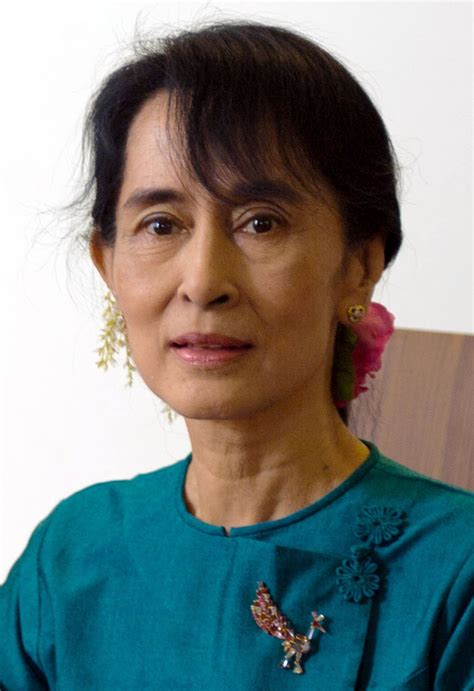 Aung san for father, kyi for mother, suu for grandmother, also day of week of birth. Aung San Suu Kyi - Wikipedia