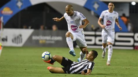 Compare santos and the strongest. Ceará e Santos: prováveis escalações, desfalques e onde ...