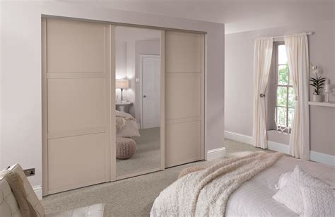 Browse our range of colours and styles and buy online. Howdens Fitted Wardrobes - Wardrobe Home