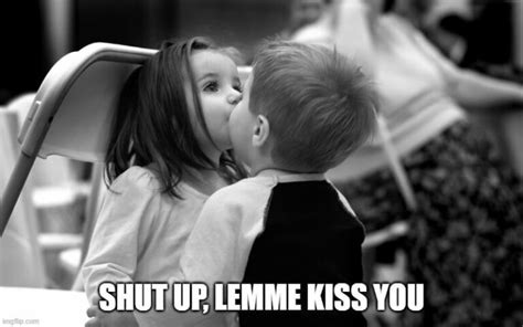 30 Kiss Meme Remind First Romantic Moment