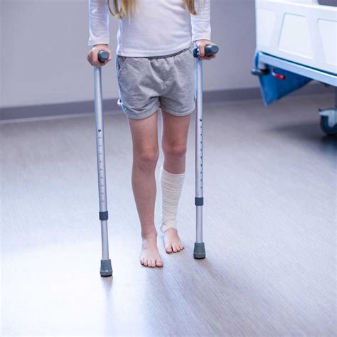 How To Use Crutches Correctly Auckland Childrens Physio