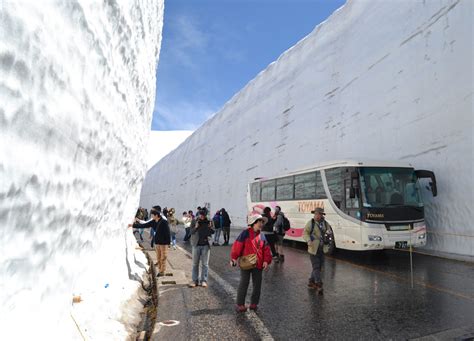 Tateyama Kurobe Alpine Route Day Tour By Jr Pass April May