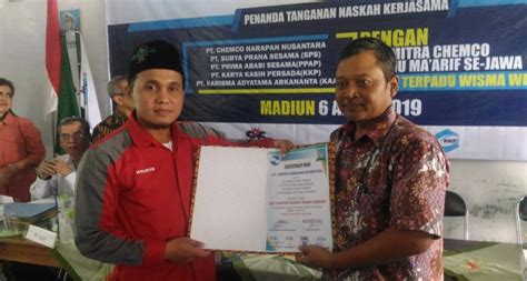 Bursa kerja khusus (bkk) adalah sebuah lembaga yang dibentuk di sekolah menengah kejuruan negeri dan swasta, sebagai unit pelaksana yang memberikan pelayanan dan informasi lowongan kerja, pelaksana pemasaran. Gathering BKK SMK NU Ma'arif Jatim | SMK Terpadu Wisma - Wisnu