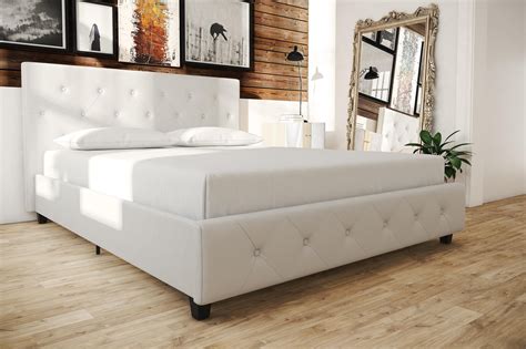 River Street Designs Dakota Upholstered Platform Bed Full Size Frame