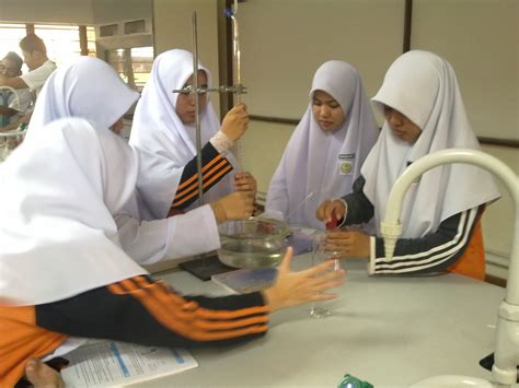Kedudukan logam dalam siri kereaktifan logam, semakin. cikgu zai.kimia: PENGIRAAN KADAR TINDAK BALAS
