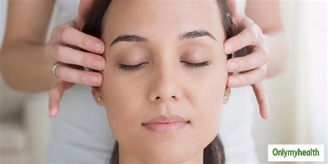 3 Health Benefits Of Head Massage And Right Way Of Massaging Hair Ways In Hindi सिर की मालिश