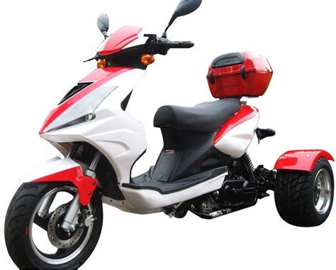 Elements of scooter design were present in some of the earliest motorcycles. three wheel bike and motor handicapped | Wheel Handicapped ...