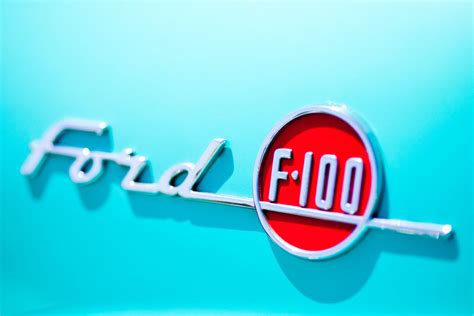 Pin by Kristine on Auto emblems & hood ornaments | Car emblem, Emblem