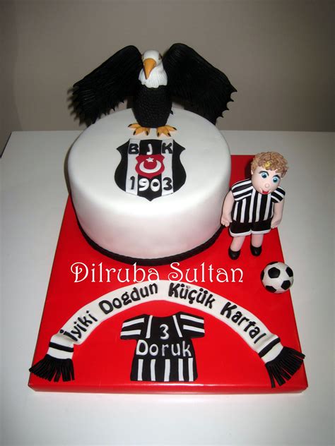 Farklı beşiktaş pastaları arıyorsanız, arama bölümüne beşiktaş veya bjk yazarak sitemizde beşiktaşlı pasta modelleri arasında yer alan ürünümüz, en klasikler arasında yer alan bjk logolu. Beşiktaş Pastası | DOĞUM GÜNÜ PASTALARI | Pinterest | Pasta